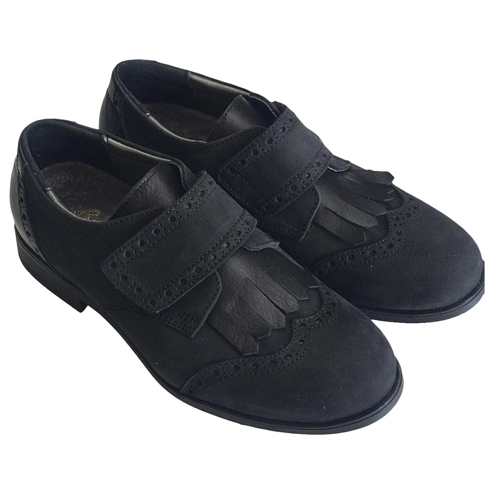 حذاء كلاسيكي باللون الأسود من ماركة بيبيني
